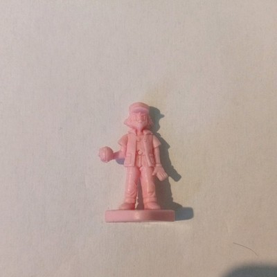 Vintage 1999 Pokemon Master Trainer MB Board Game pink Ash Mover Piece 
