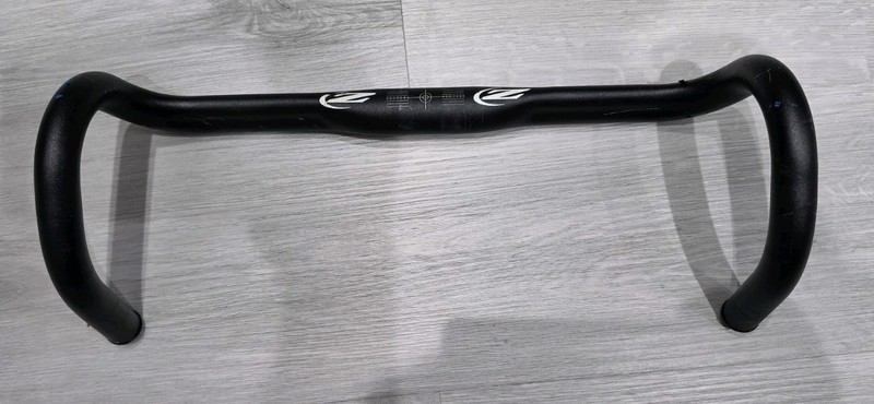 Zipp Service Course 70-Ergo Aluminium Road Bike Handlebar - Black, 40cm
