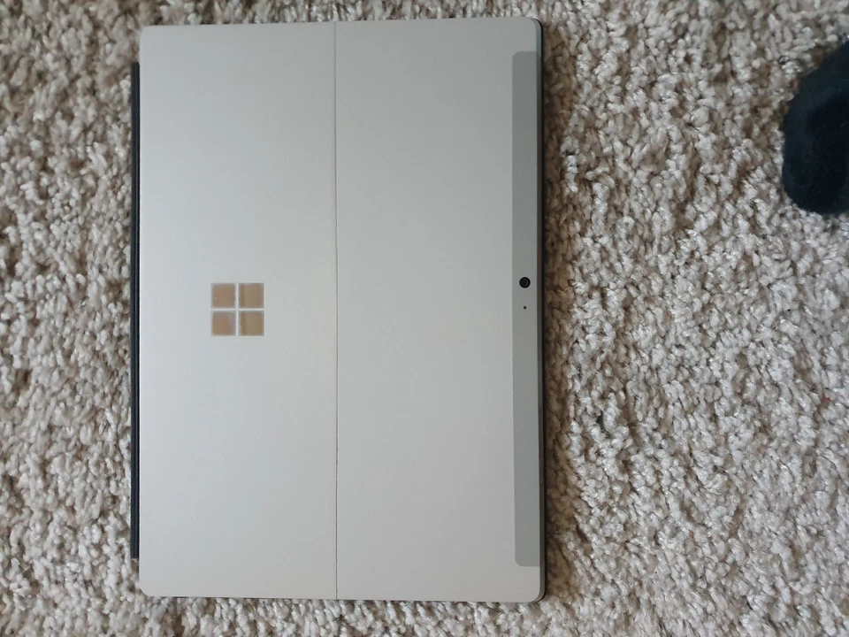 Microsoft Surface 3 with Keyboard - Intel CPU 4GB RAM / 128GB SSD  Win10 Pro A+ - Image 3 of 3