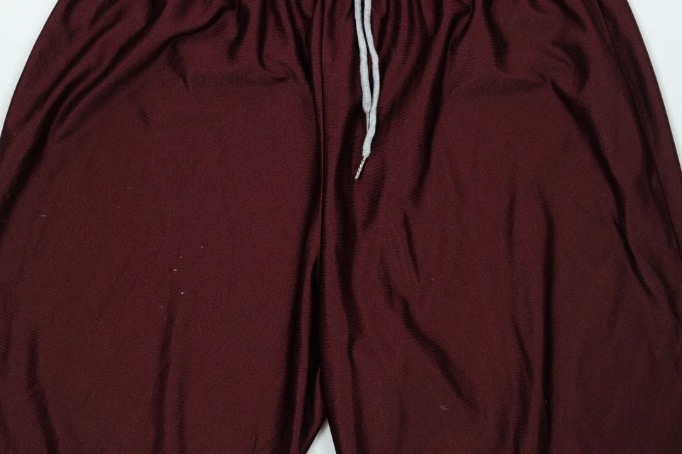 Pantalones Cortos de Gimnasio Russell Atléticos Para Hombres 2XL Envejecidos Sedosos Poliéster Granate Años 90 De Colección Foto 3 de 4