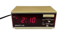 Vintage Spartus Horizon Model 1170 Red LED Digital Alarm Clock Tan Color Rare
