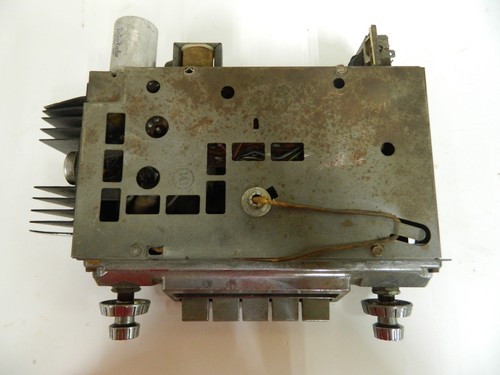 Delco Model 981968 Buick Car Radio - Picture 2 of 6