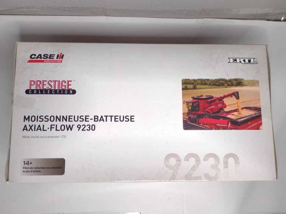 ERTL Prestige Collection 1/32 Case IH 9230 Axial Flow Combine Red - Image 3 of 4