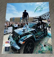 Thanasis Antetokounmpo “Championship Parade” with Giannis signed 8x10 photo JSA