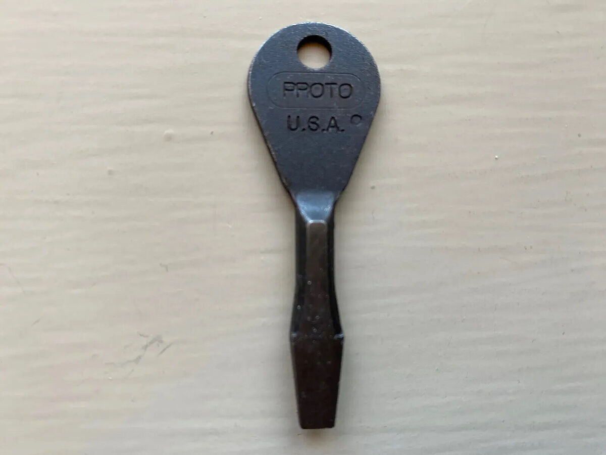 Brand New Vintage Proto Tools Key Chain Flathead Screwdriver Forged Steel USA Brand New Vintage Proto Tools Key Chain Flathead Screwdriver Forged Steel USA