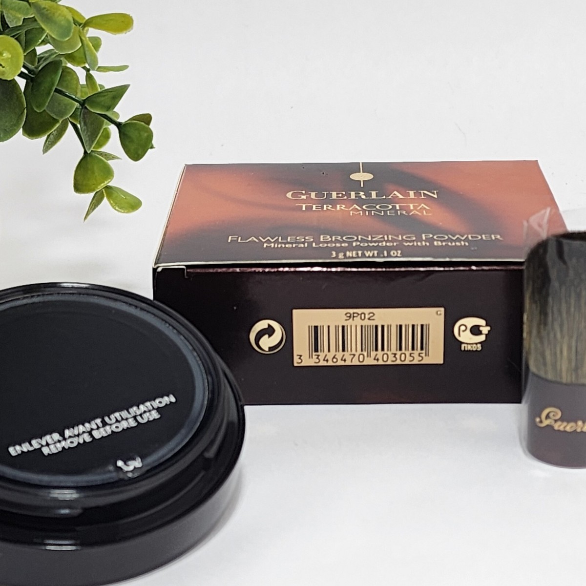 Guerlain Terracotta Mineral Flawless Bronzing Powder with Brush