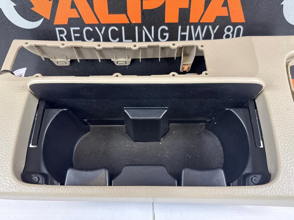 Cup Holder SUZUKI KIZASHI 10 Foto 4 de 4