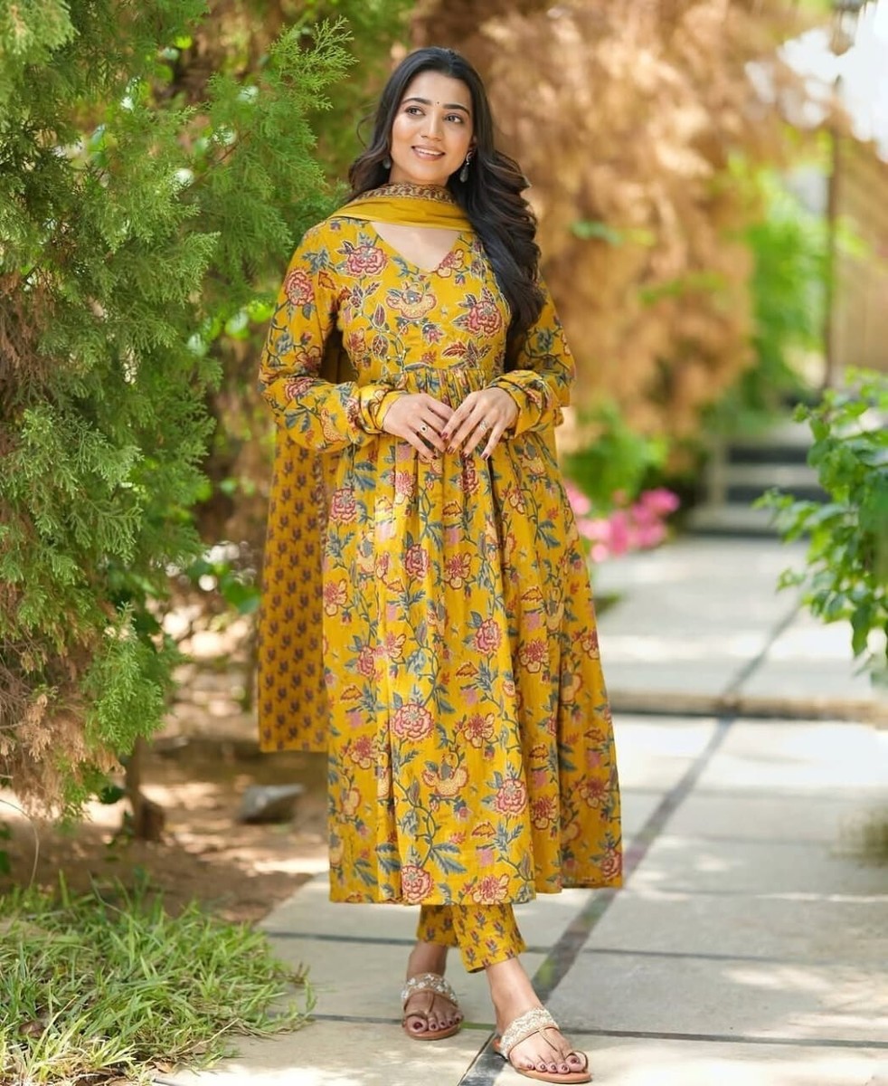 white christmas dresses Jassi Black-White Rangjyot Organza Readymade Pant Style Suits – Kavya Style  Plus