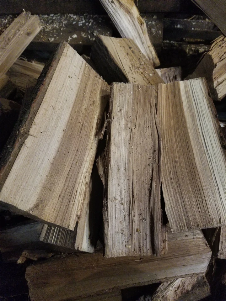 Barbacoa de nogal orgánico, parrilla, cocina, trozos para fumar 6"-10" 15 libras Foto 3 de 4