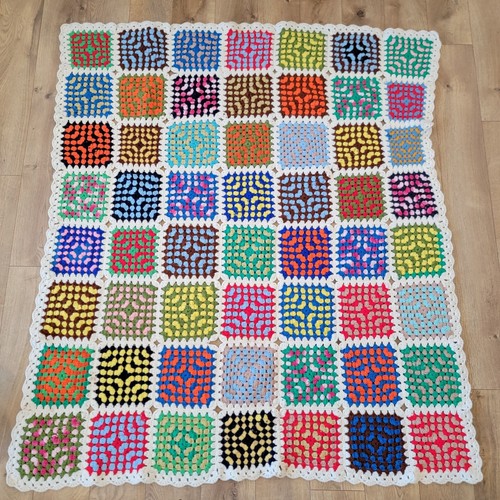 Vintage gehäkelte afghanische Decke Granny Squares schöne Farben 54" x 60" - Bild 5 von 7