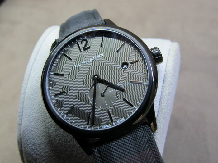 burberry nova check mini tote