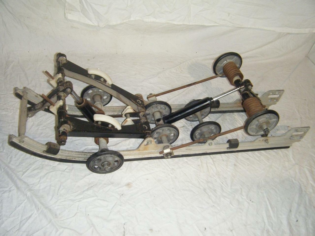 Rear Suspension Shock Arm Idle Wheel Track Guide Rail 88 89 Rear Suspension Shock Arm Idle Wheel Track Guide Rail 88 89