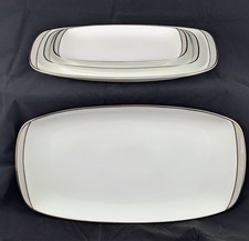 Elegantes Rosenthal Porzellan-Service mit Platin- / Silberrand