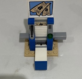 LEGO SPONGEBOB SQUARE PANTS  3830 - TICKET BOOTH & SIGN