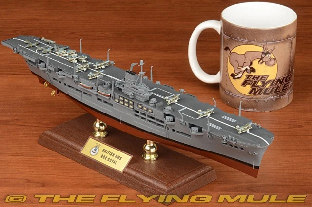 Portaaviones Forces of Valor 1:700 Ark clase real Royal Navy HMS Ark Royal Foto 4 de 4