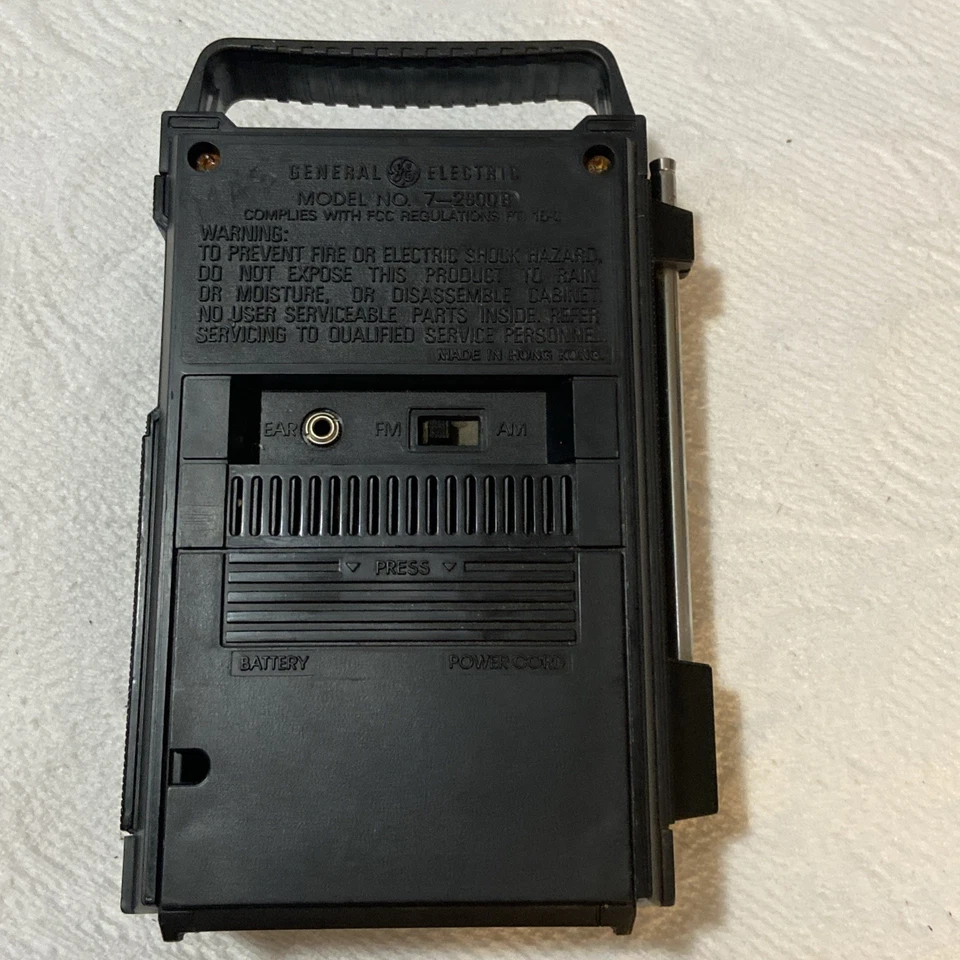 Radio Portátil GE De Colección AM/FM Modelo 7-2800B General Electric Probada - ¡FUNCIONA! Foto 2 de 4