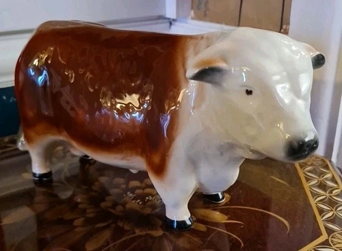 Vintage Large Ceramic Hereford Bull Figurine Ornament Unknown Maker