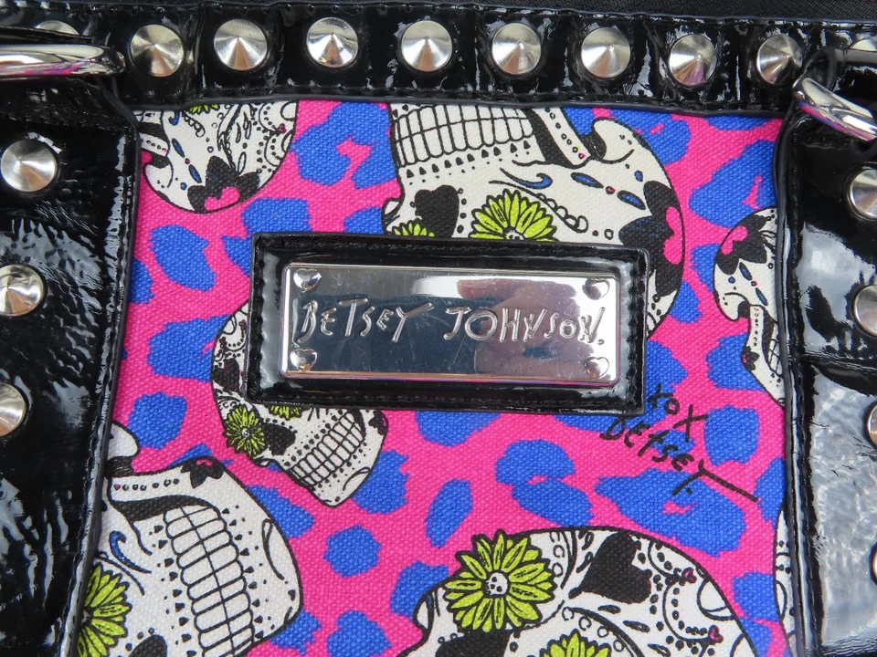 Bolso de Mano Betsey Johnson Negro Púrpura Calaveras Estampado de Leopardo Fin de Semana Y2K Foto 2 de 4