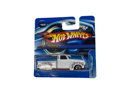 Hot Wheels 2005 La Troca   White Lowrider w/ Flames & Chrome FTE Wheels! Short