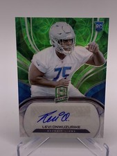 2021 Panini Spectra Neon Green Prizm /35 Levi Onwuzurike #267 Rookie Auto RC