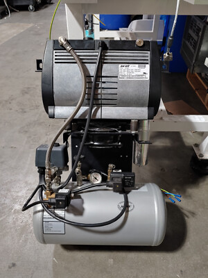 JUN AIR OF302 Oil-Free Rocking Piston Motor Air Compressor w OF302-10B 10L Tank