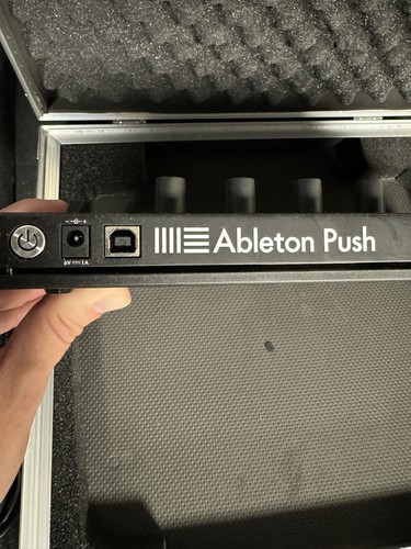Ableton Push 1 Midi Controller for Live / Includes ODYUSA Hard Case - Picture 7 of 11