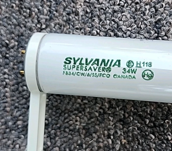 (12) SYLVANIA Blubs U ShapeFB34/CW/6/SS/ECO (FB40/CW/6/SS/ECO) 34W Fluorescent - Image 3 of 3