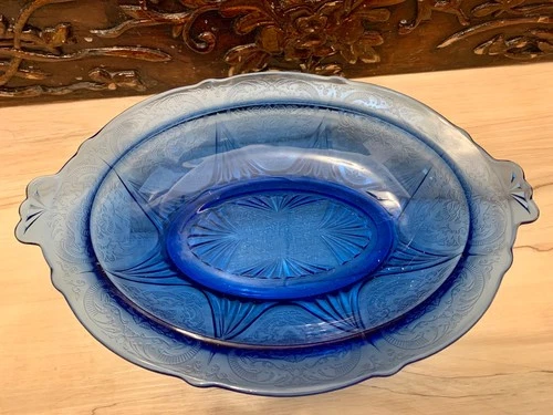 Hazel Atlas Royal Lace Cobalt Blue 11” Oval Vegetable Bowl Depression Glass
