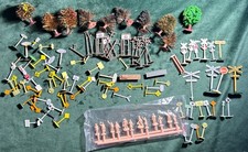 C33 Train Layout Props Lot Of 97 Pieces N HO SCALE