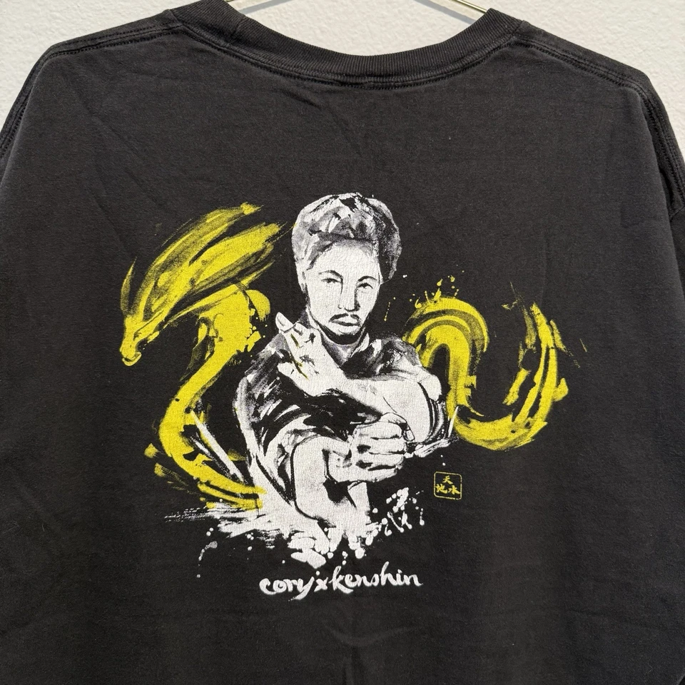 Camisa De Colección Kory X Kenshin Bruce Lee Edición Especial Para Hombre XL Doble Cara Foto 3 de 4
