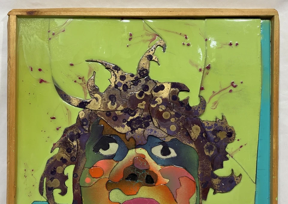 Retrato de mujer abstracto firmado original de madera y pintura y resina en capas mixta Foto 2 de 4