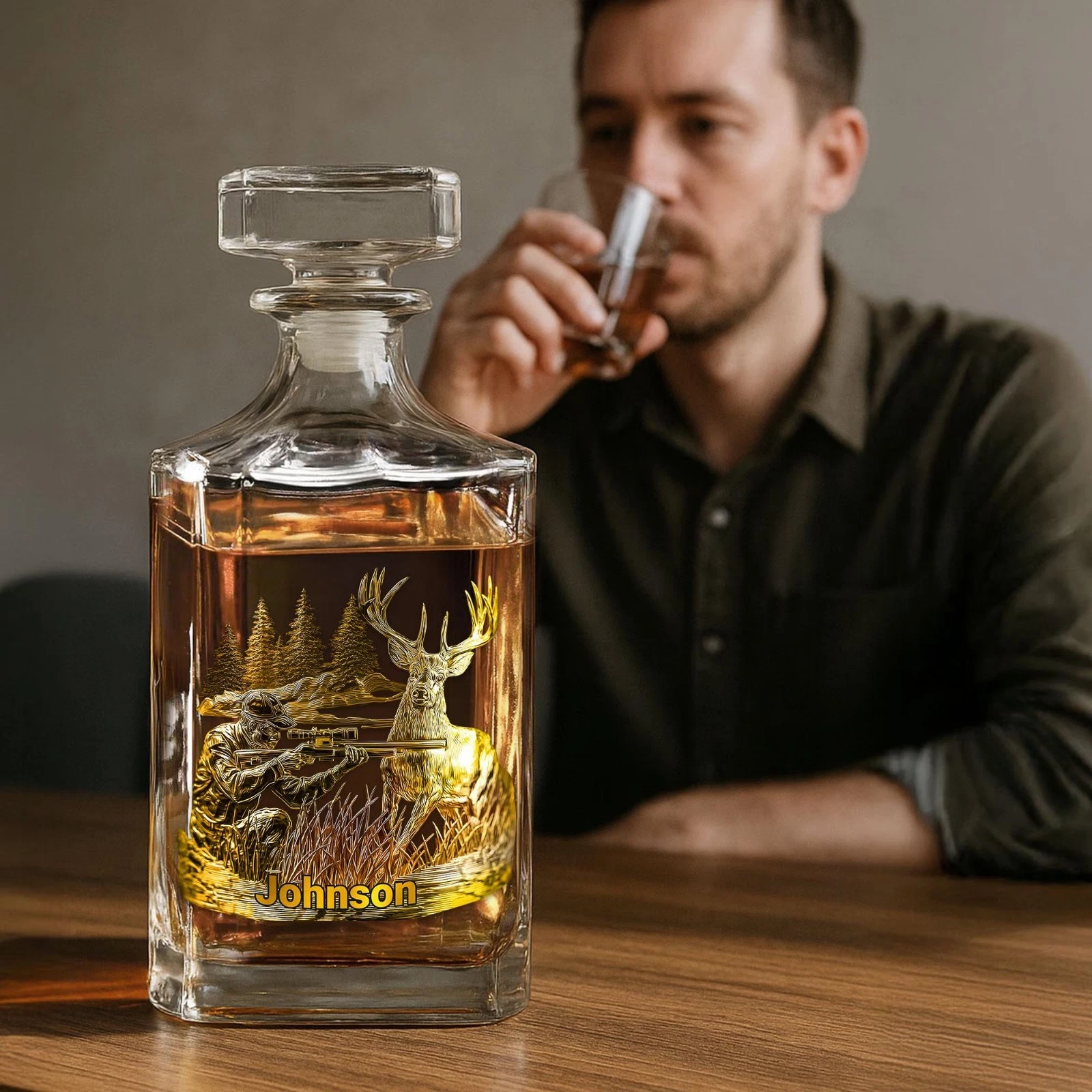 Personalized Hunting Whiskey Decanter Deer Hunter Gift for Dad Whiskey Lover