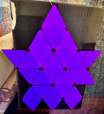 Nanoleaf Shapes Ultra Black Triangles 25-Pack Set Limited Edition Smarthome LED