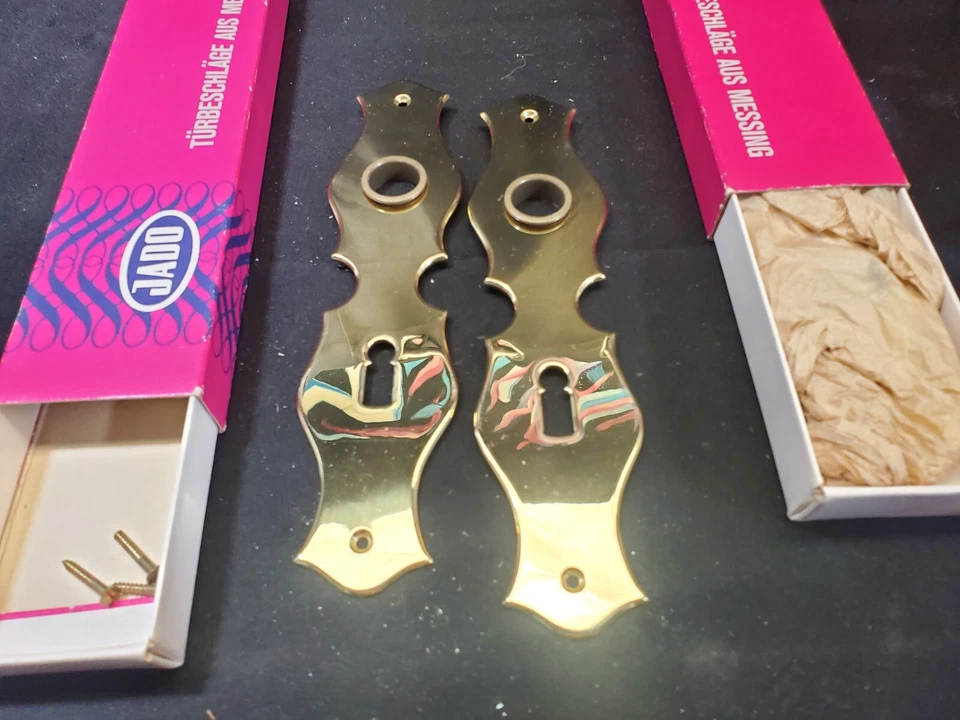 2 accesorios de puerta de latón pulido Jado sin usar 950 BB Foto 2 de 4