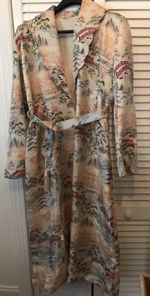 Bata de salón vintage tela brocado chino largo grande Foto 2 de 4