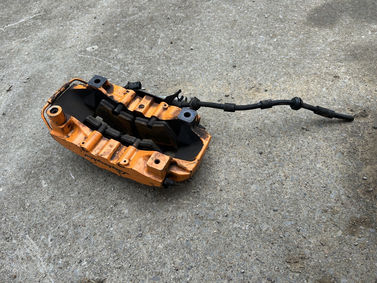 16-19 Lamborghini Hurricane Spyder Front Left Caliper