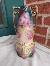 ANTIQUE RS PRUSSIA HAND PAINTED RS GERMANY FLORAL PINK ROSES GOLD HANDLE VASE