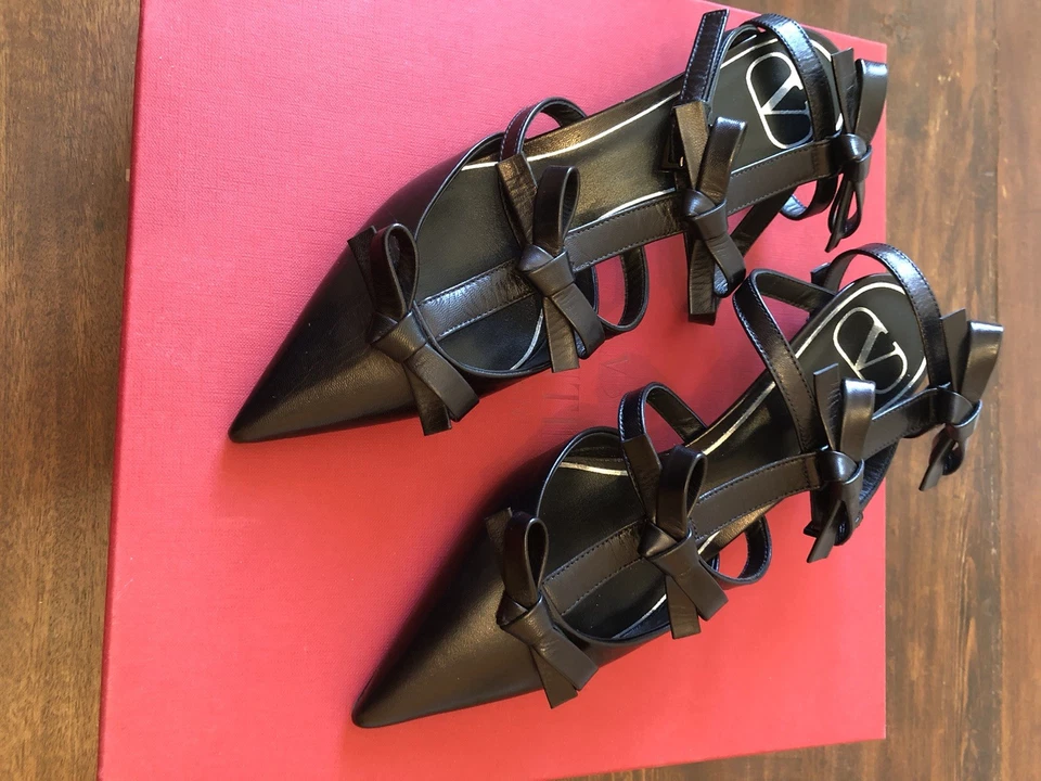 Chaussures Escarpins Modèle Richelieu De Valentino Gavarani Neuf Taille 36 - Photo 1/4