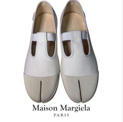 マルジェラ　スニーカーMaison Margiela Tabi Sneakers 43 EU / 28cm White Gum Sole Brand New A