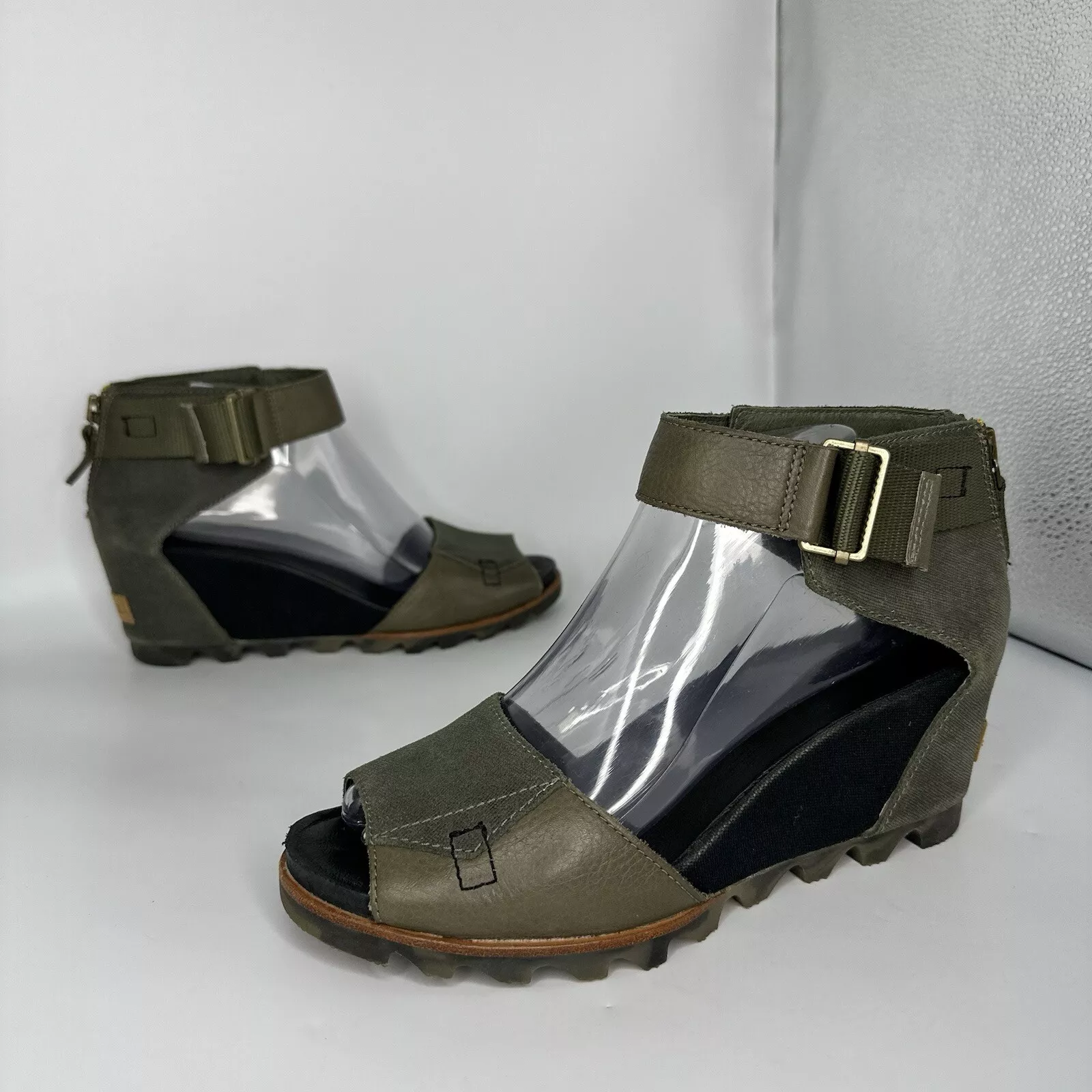 sorel joanie ii wedge peep toe back zip 