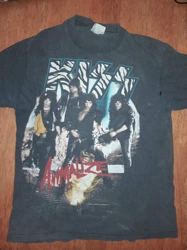 Vtg 1985 Kiss Animilize Concert Tour T-shirt 1980s Band Tee 1980s vintage concert t-shirt, vintage, size M, single stitch, B+ condition