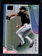 2019 Panini Chronicles - Status - Green #30 - Bryan Reynolds rc