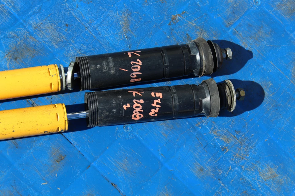 Mercedes-Benz E60 E420 1996-99 par de amortiguadores de puntal delantero izquierdo/derecho K2068 Foto 3 de 4