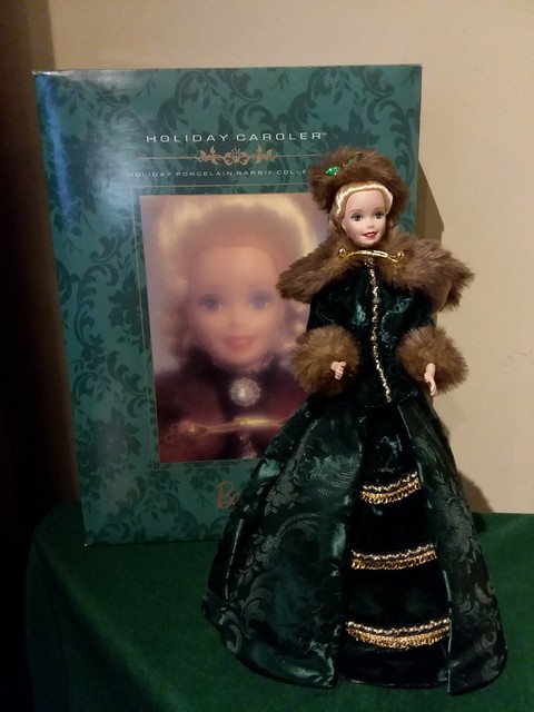 holiday caroler barbie