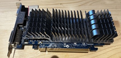 EN210 SILENT/DI/1GD3/V2(LP) - ASUS_ - Placa de Vídeo Geforce GT 210 1GB DDR3 64BITS ASUS