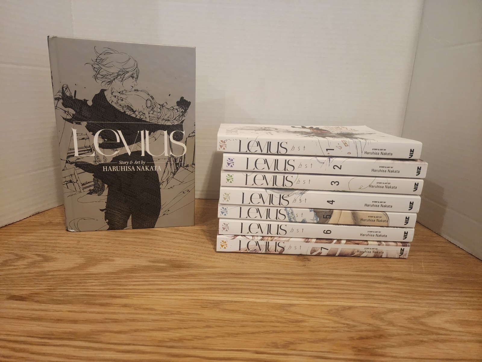 Levius/est 1-7 Manga Paquete Haruhisa Nakata Set INGLÉS