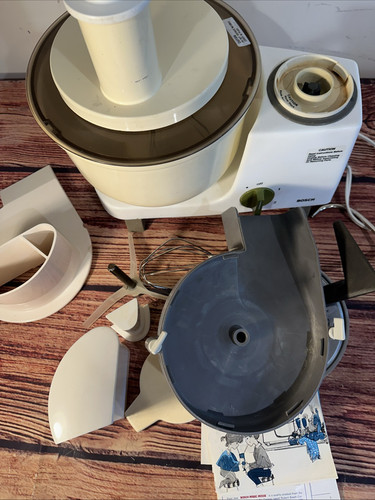 Tritatutto Mixer Universale Bosch UM3 Vintage con Attacchi - FUNZIONANTE - Foto 2 di 15