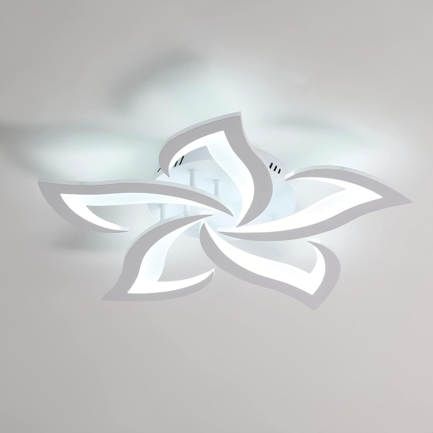 Plafoniera LED Soffitto 60W 6750LM: Illuminazione Moderna Petalo Acrilico
