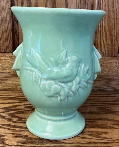 Vintage McCoy Pottery Made In USA Green Cardinal Bird Berries & Leaves Planter