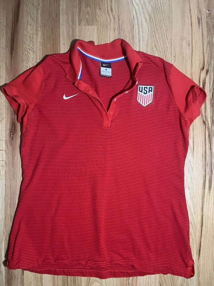 Nike EE. UU. Polo Olímpico Mujer’s XL Rojo Equipo de Golf EE. UU. Dri-Fit Rayas Foto 2 de 3